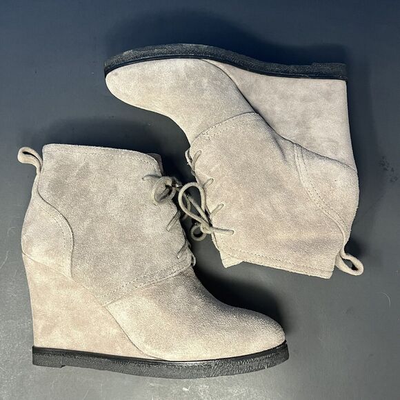 Vince Camuto Booties Women's US 7.5‎ Gray Kiotio Wedge Ankle Lace Up Suede Boots - Picture 7 of 12